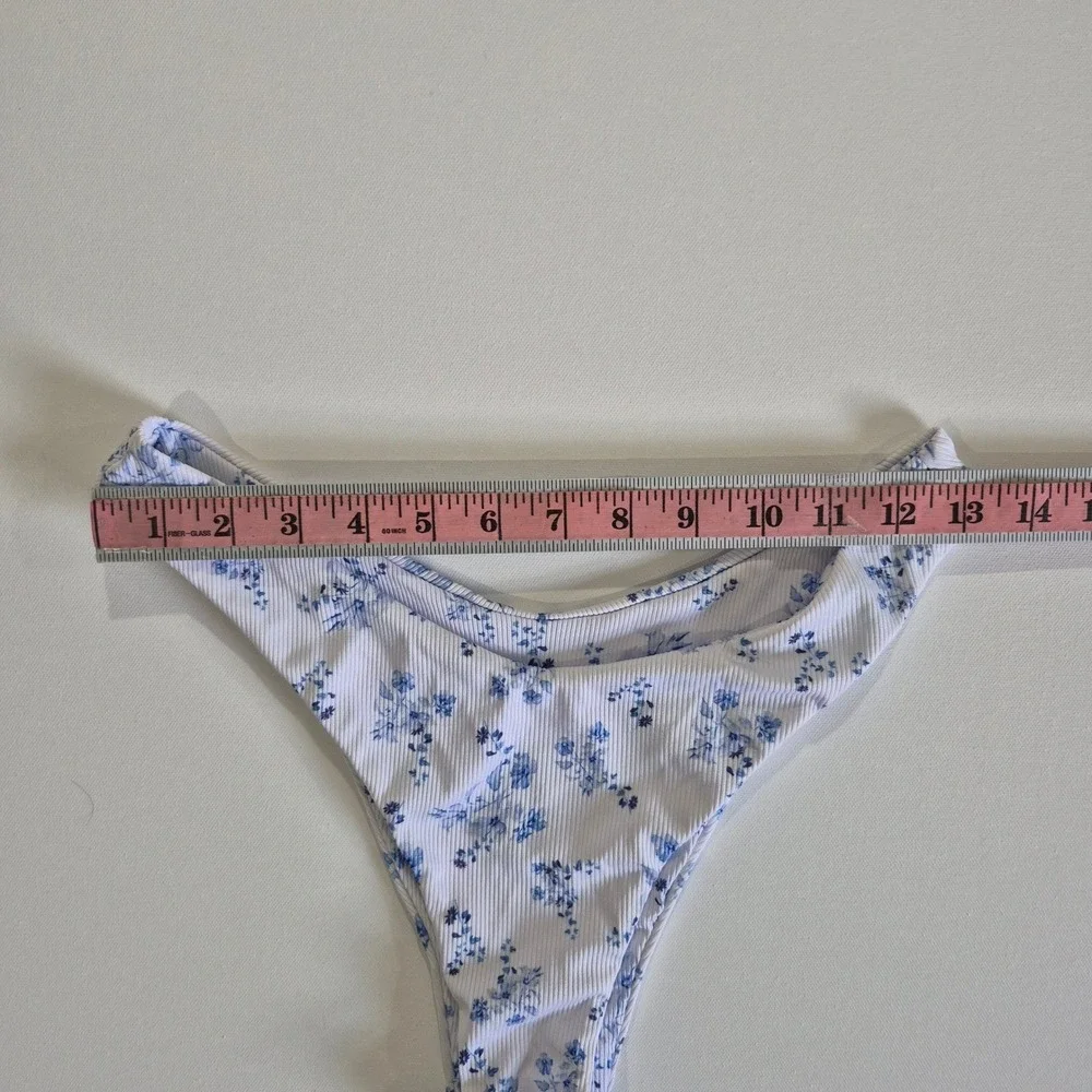 Tempt Me Blue Floral Ribbed Twist Front Bikini Set‎ White Medium